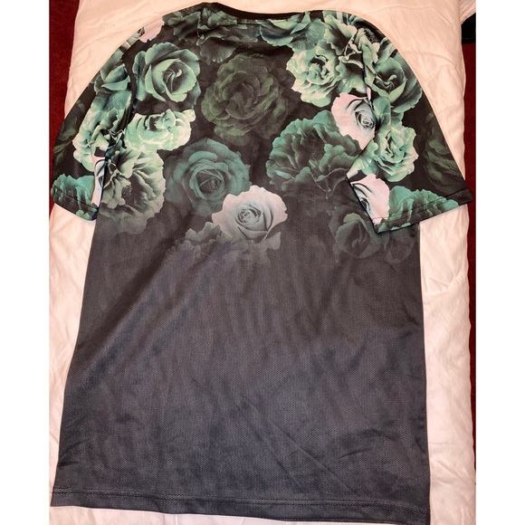 H&M Black and Green Floral Mesh Tshirt - Picture 4 of 4